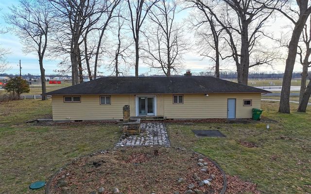 28902 Yaw Street, Dowagiac, MI 49047