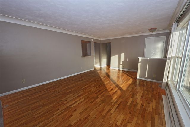 28902 Yaw Street, Dowagiac, MI 49047