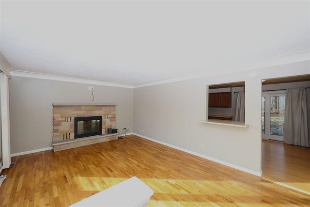 28902 Yaw Street, Dowagiac, MI 49047