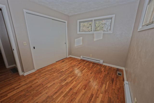 28902 Yaw Street, Dowagiac, MI 49047