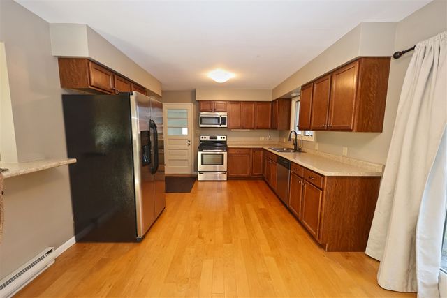 28902 Yaw Street, Dowagiac, MI 49047