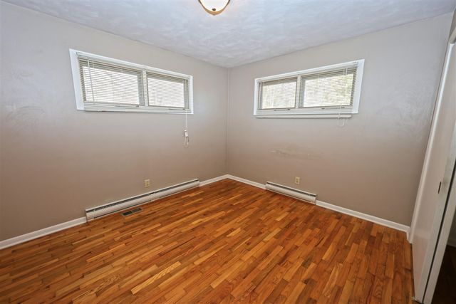 28902 Yaw Street, Dowagiac, MI 49047