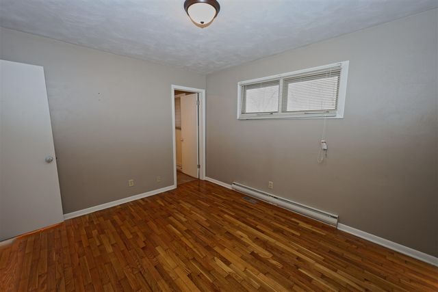 28902 Yaw Street, Dowagiac, MI 49047