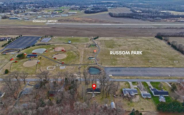 28902 Yaw Street, Dowagiac, MI 49047