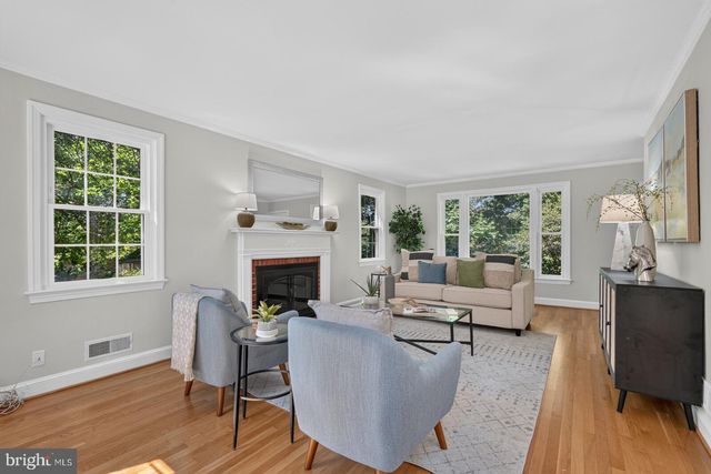 805 RIDGE PL, Falls Church, VA 22046