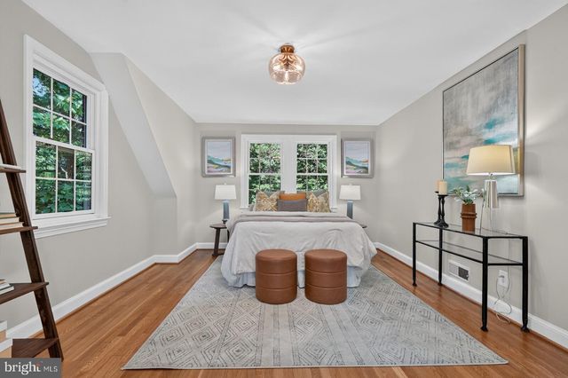 805 RIDGE PL, Falls Church, VA 22046