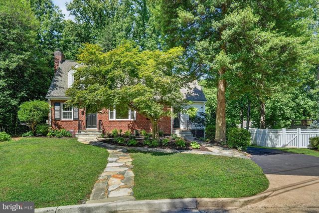 805 RIDGE PL, Falls Church, VA 22046