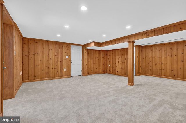 805 RIDGE PL, Falls Church, VA 22046