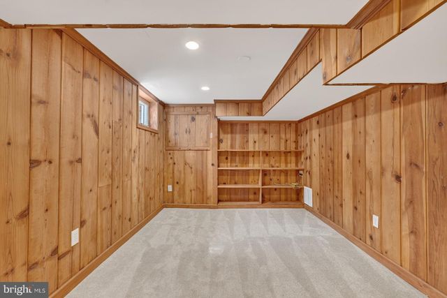 805 RIDGE PL, Falls Church, VA 22046