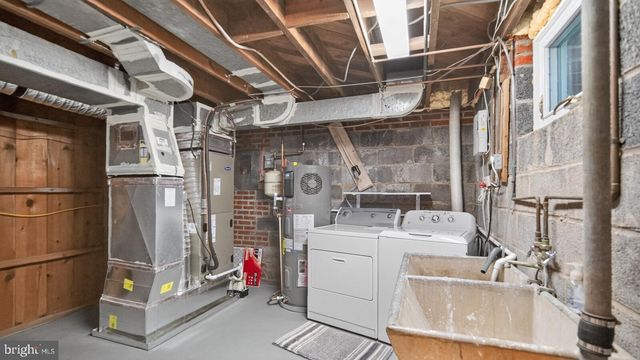 805 RIDGE PL, Falls Church, VA 22046