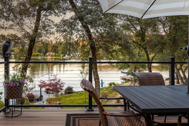 13615 Forest Park Cir, Penn Valley, CA 95946