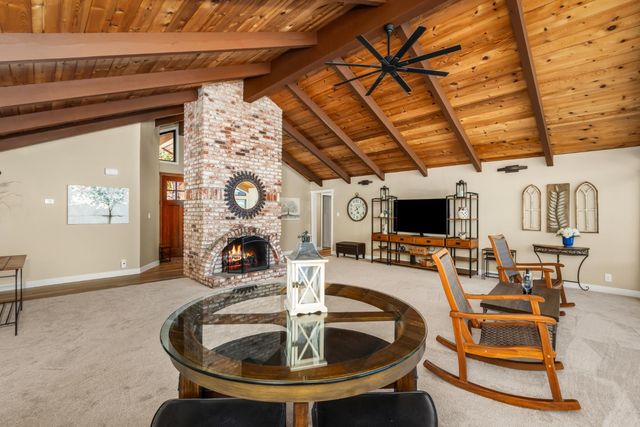 13615 Forest Park Cir, Penn Valley, CA 95946