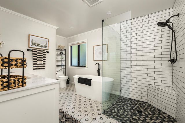 13615 Forest Park Cir, Penn Valley, CA 95946