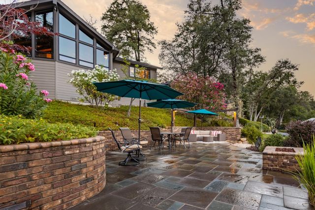 13615 Forest Park Cir, Penn Valley, CA 95946