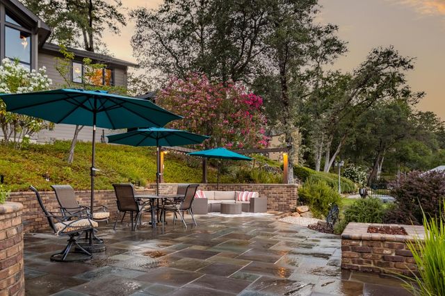 13615 Forest Park Cir, Penn Valley, CA 95946