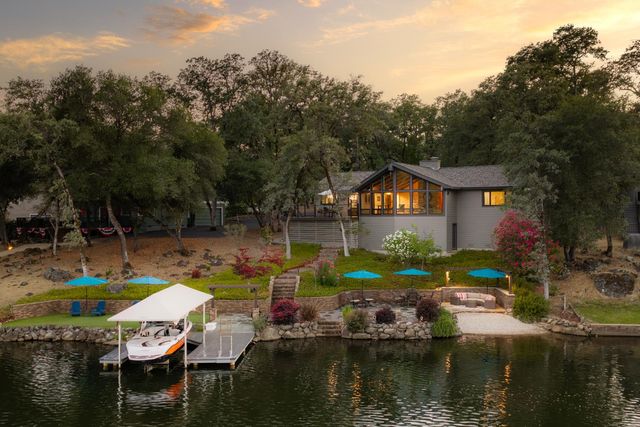 13615 Forest Park Cir, Penn Valley, CA 95946