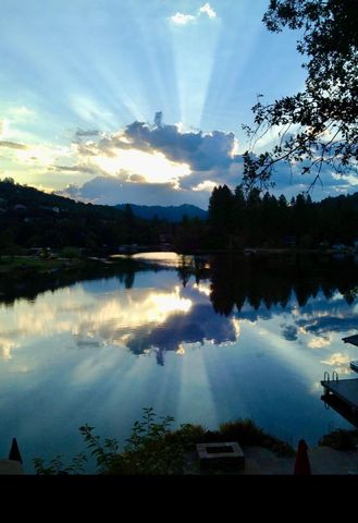 13615 Forest Park Cir, Penn Valley, CA 95946