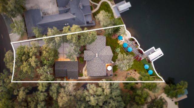 13615 Forest Park Cir, Penn Valley, CA 95946