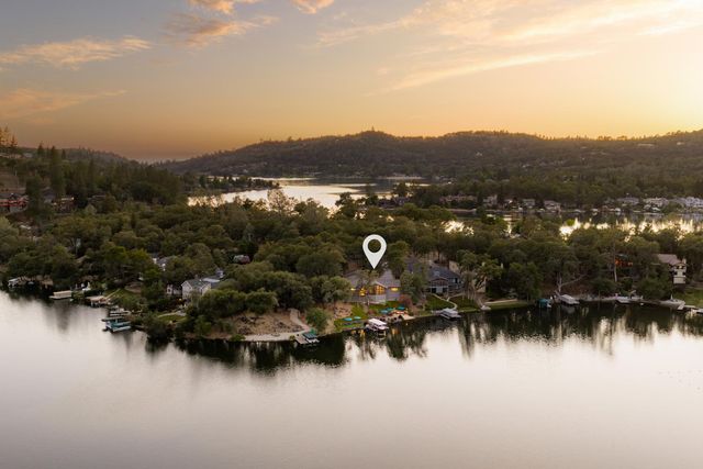 13615 Forest Park Cir, Penn Valley, CA 95946