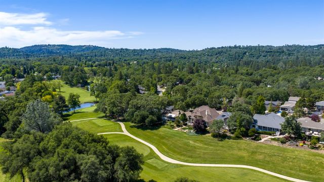 13615 Forest Park Cir, Penn Valley, CA 95946