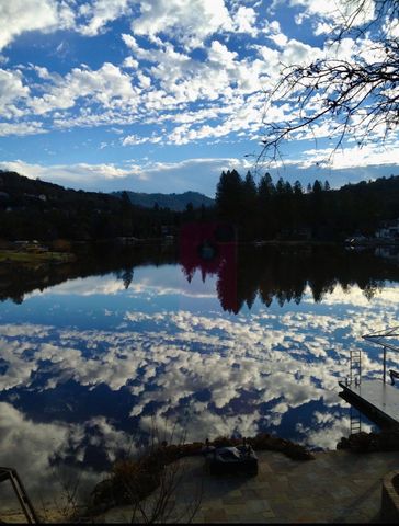 13615 Forest Park Cir, Penn Valley, CA 95946