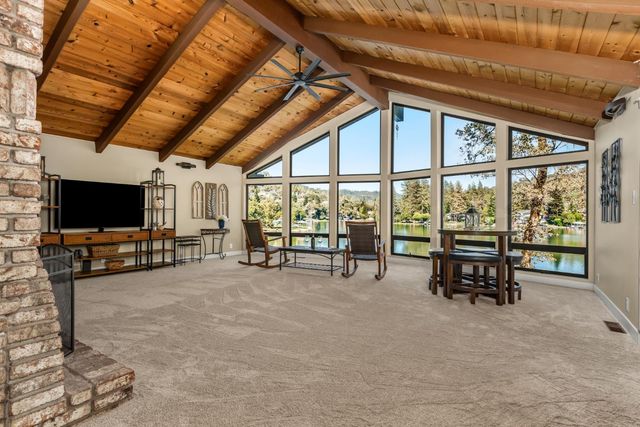 13615 Forest Park Cir, Penn Valley, CA 95946