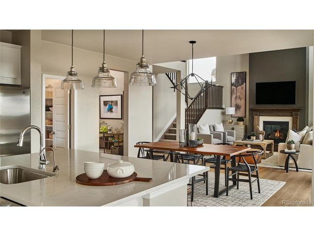 16998 W 92nd Dr, Arvada, CO 80007