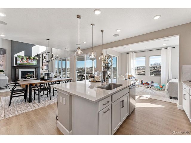 16998 W 92nd Dr, Arvada, CO 80007