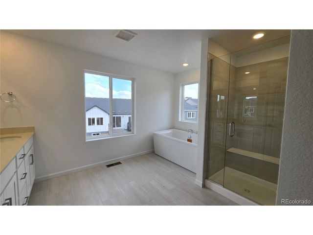 16998 W 92nd Dr, Arvada, CO 80007