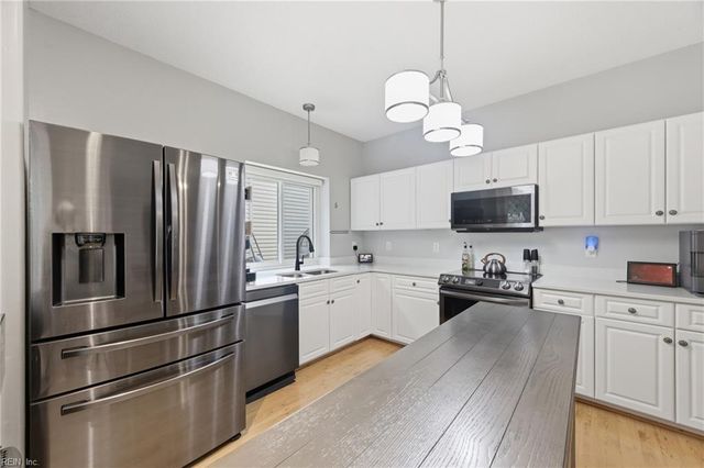 816 Greystone TRCE, Newport News, VA 23602