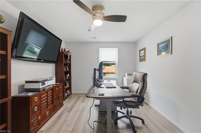 816 Greystone TRCE, Newport News, VA 23602