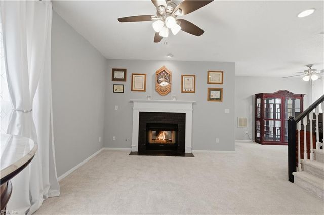 816 Greystone TRCE, Newport News, VA 23602