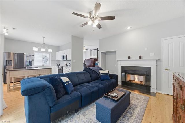 816 Greystone TRCE, Newport News, VA 23602
