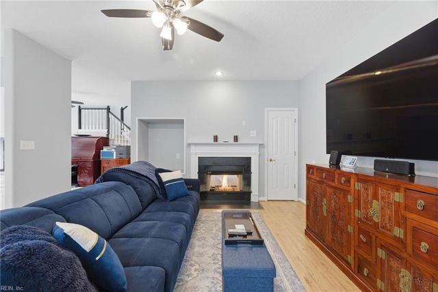 816 Greystone TRCE, Newport News, VA 23602