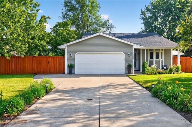 2722 94th Way, Brooklyn Park, MN 55444