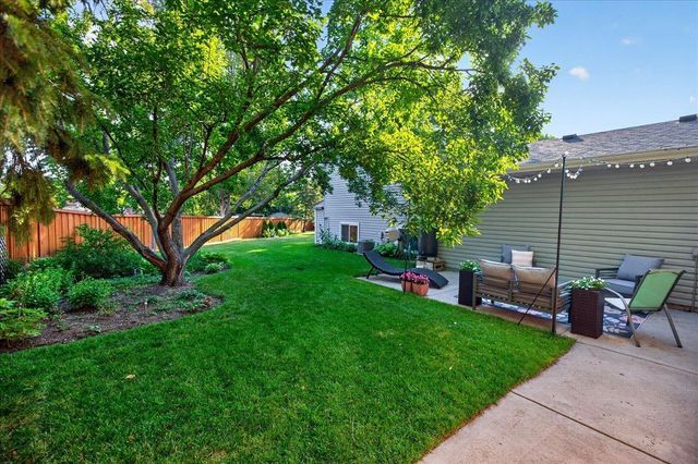 2722 94th Way, Brooklyn Park, MN 55444