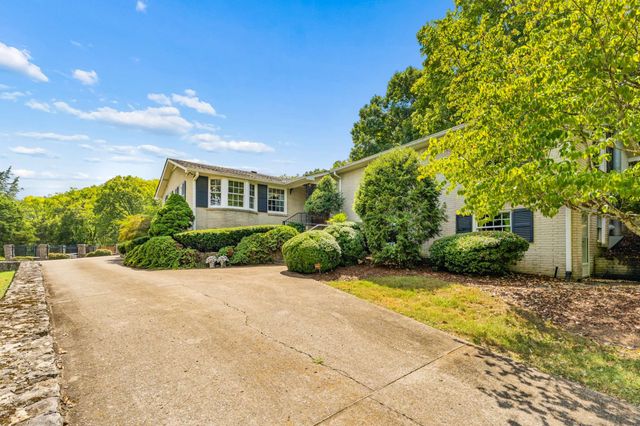 1091 Hidden Valley Rd, Brentwood, TN 37027