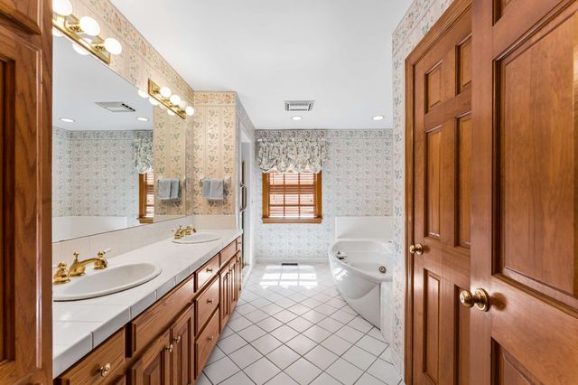 1091 Hidden Valley Rd, Brentwood, TN 37027