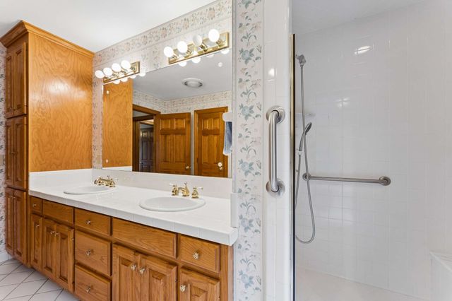 1091 Hidden Valley Rd, Brentwood, TN 37027