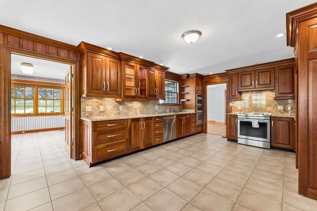1091 Hidden Valley Rd, Brentwood, TN 37027