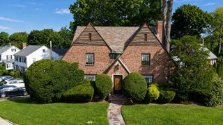 19 Woodard Road, Boston, MA 02132