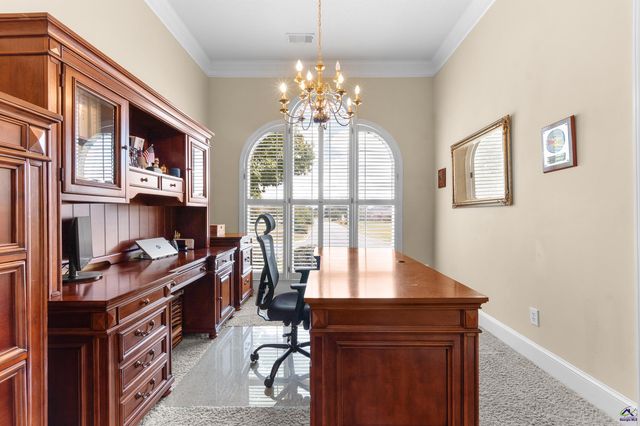 223 Twelve Oaks Drive, Warner Robins, GA 31088