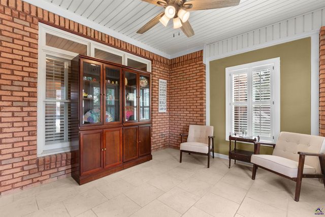 223 Twelve Oaks Drive, Warner Robins, GA 31088