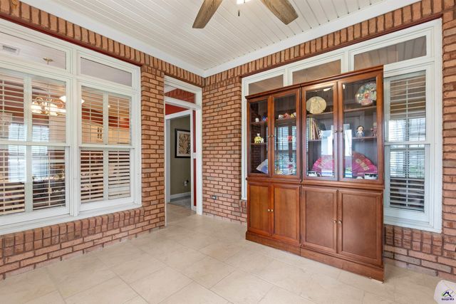 223 Twelve Oaks Drive, Warner Robins, GA 31088
