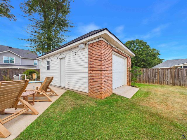 223 Twelve Oaks Drive, Warner Robins, GA 31088