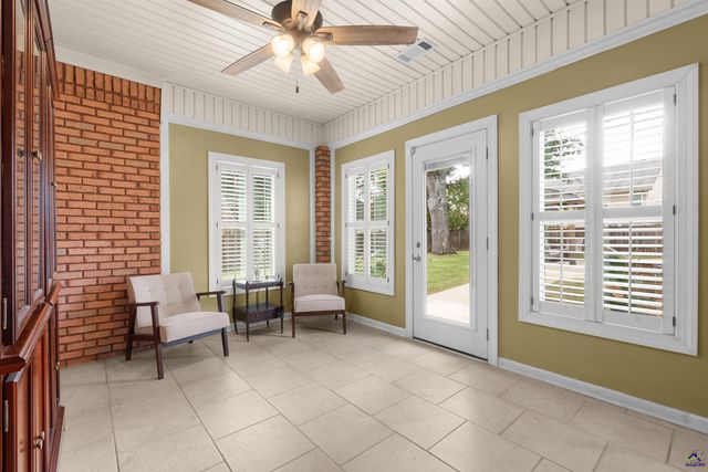 223 Twelve Oaks Drive, Warner Robins, GA 31088
