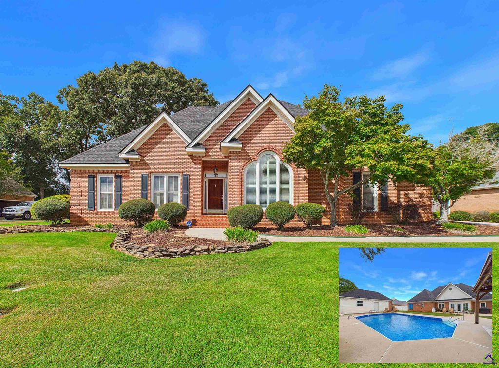 223 Twelve Oaks Drive, Warner Robins, GA 31088