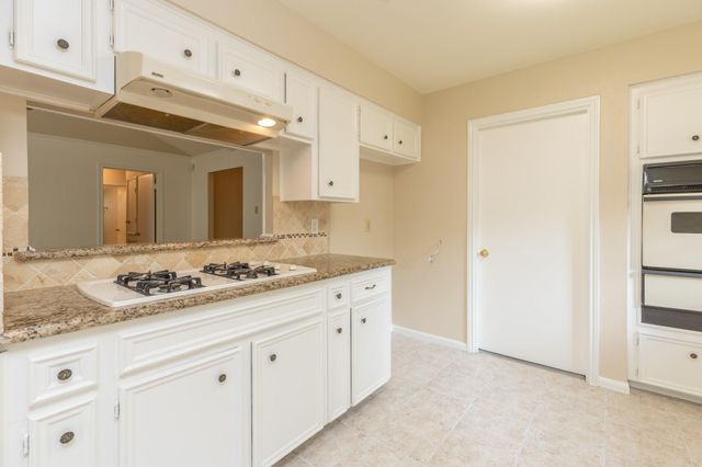 2623 Longleaf Pines Drive, Houston, TX 77339