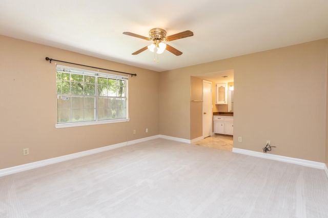 2623 Longleaf Pines Drive, Houston, TX 77339