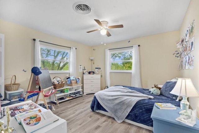 301 20th Avenue SW, Vero Beach, FL 32962
